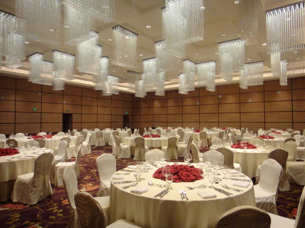 Ramada Plaza Lianyungang Hotel Exterior foto