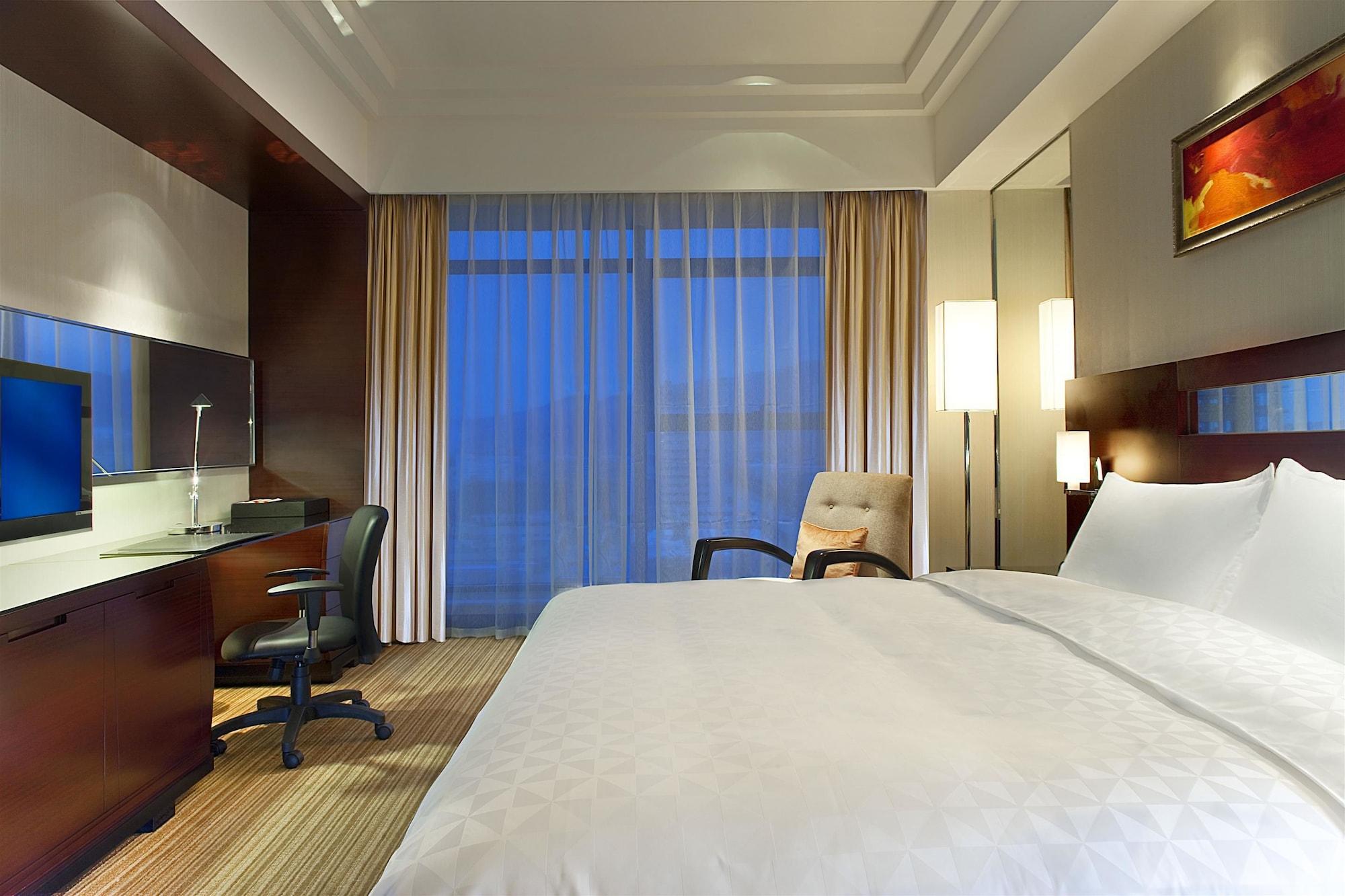 Ramada Plaza Lianyungang Hotel Exterior foto