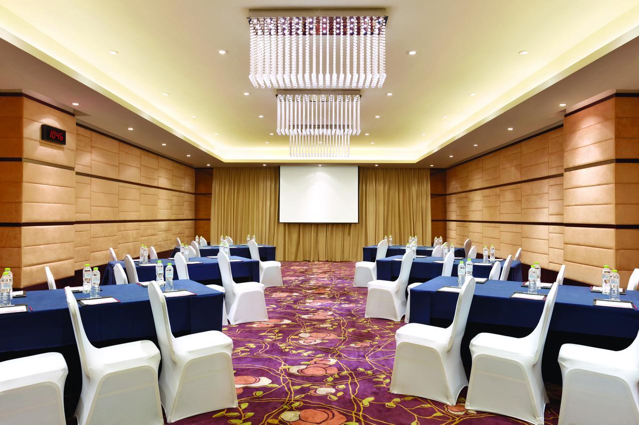 Ramada Plaza Lianyungang Hotel Exterior foto