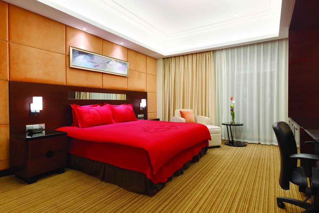 Ramada Plaza Lianyungang Hotel Exterior foto