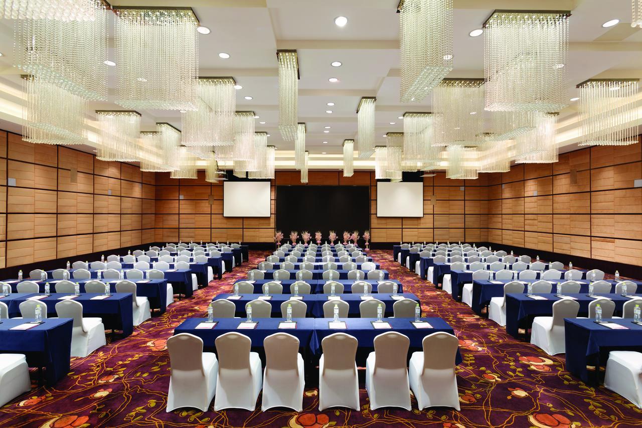 Ramada Plaza Lianyungang Hotel Exterior foto